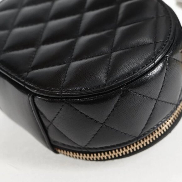 CHANEL Matelasse Pouch Lamb Skin Black Gold CC Auth 132970M - Picture 5 of 16